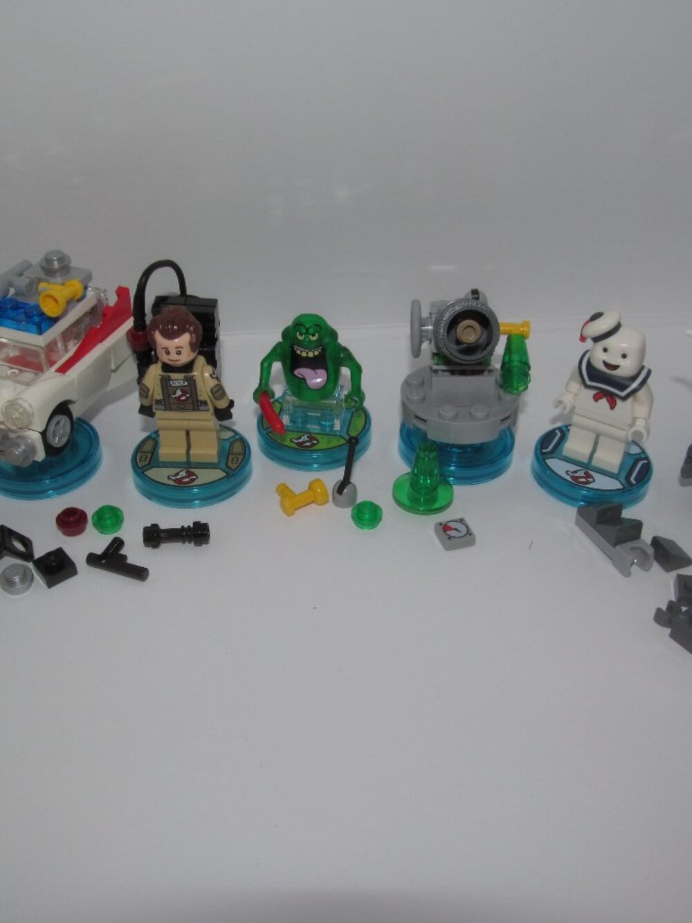 Lego Dimensions Ghostbusters Level Pack #71228 + Stay Puft #71233 Silmer #71241